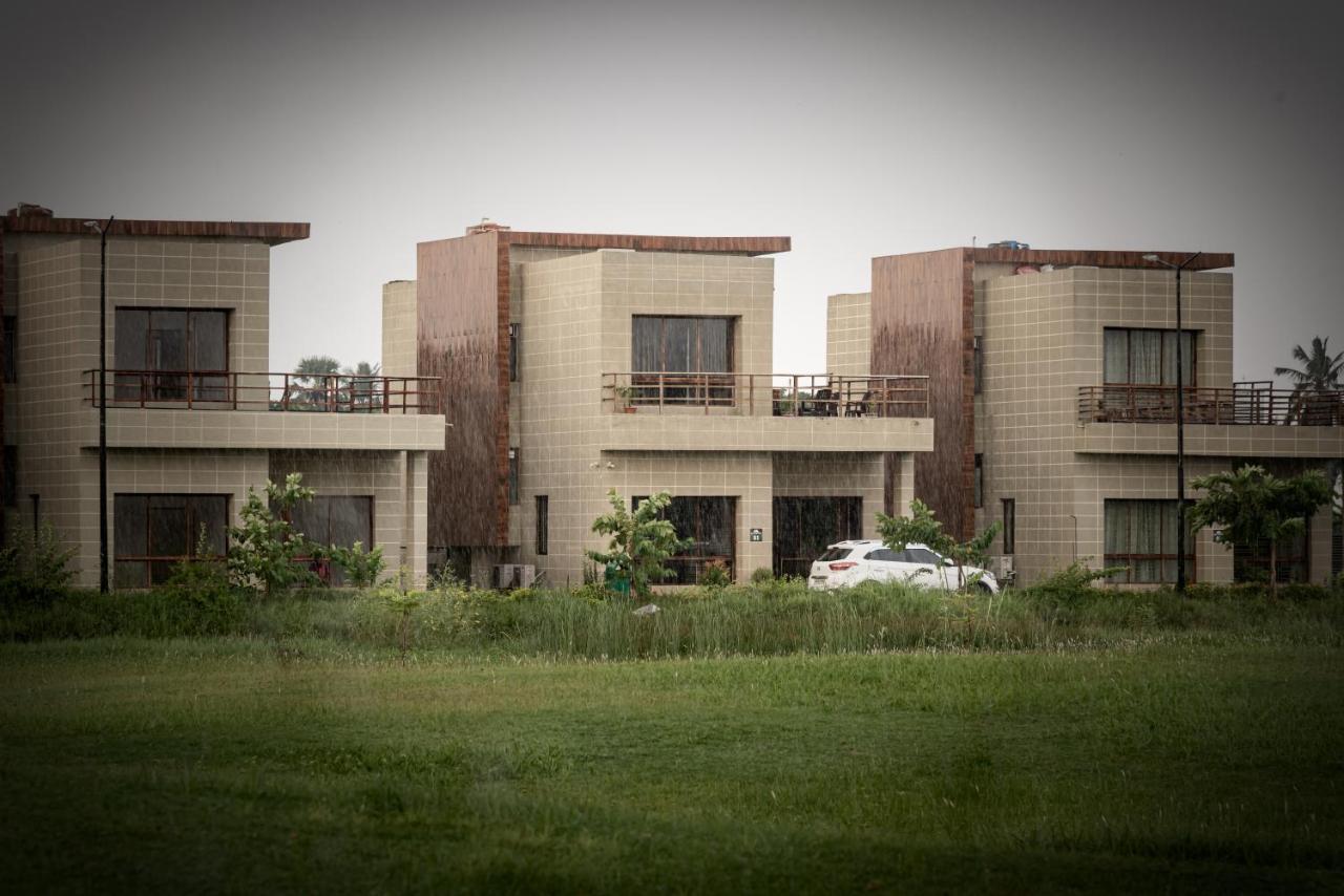 Aqua Golf Villa, Singh Villa, Agv 31 Vedic Village *